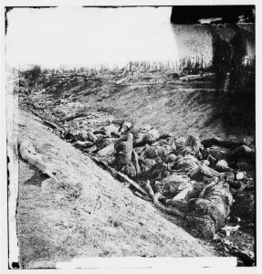 Dead Confederate soldiers in the sunken road after the Battle of Antietam, Alexander Gardner, September 1862. The American Civil War public became accustomed to singing about the dead soldiers captured by the conflict’s photographers. (Courtesy of the Library of Congress)