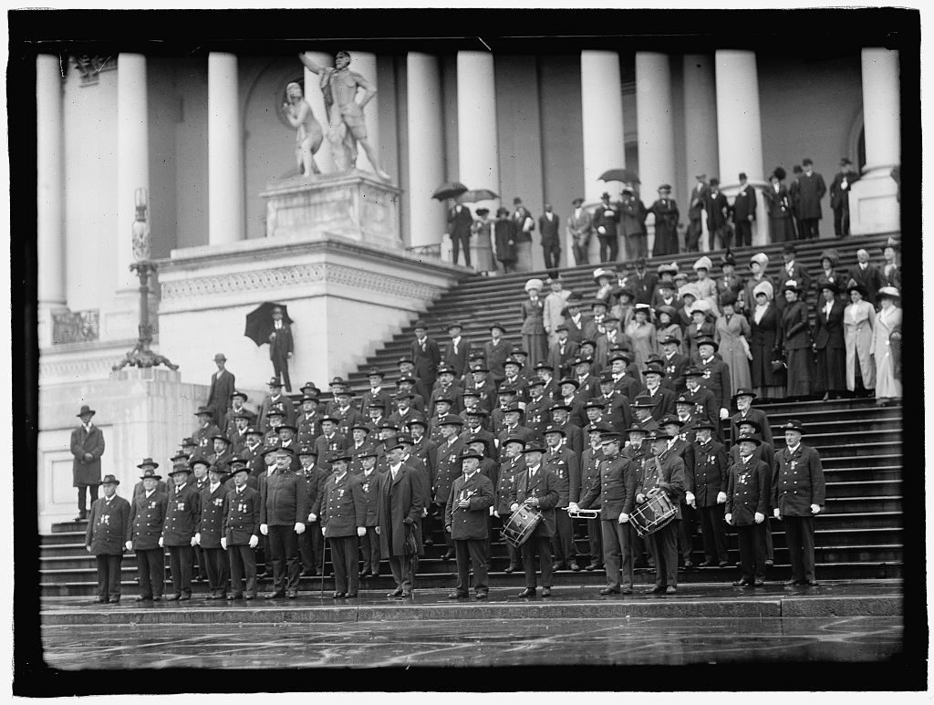 Gathering of US Veterans after the Civil War Courtesy of the Library of Congress